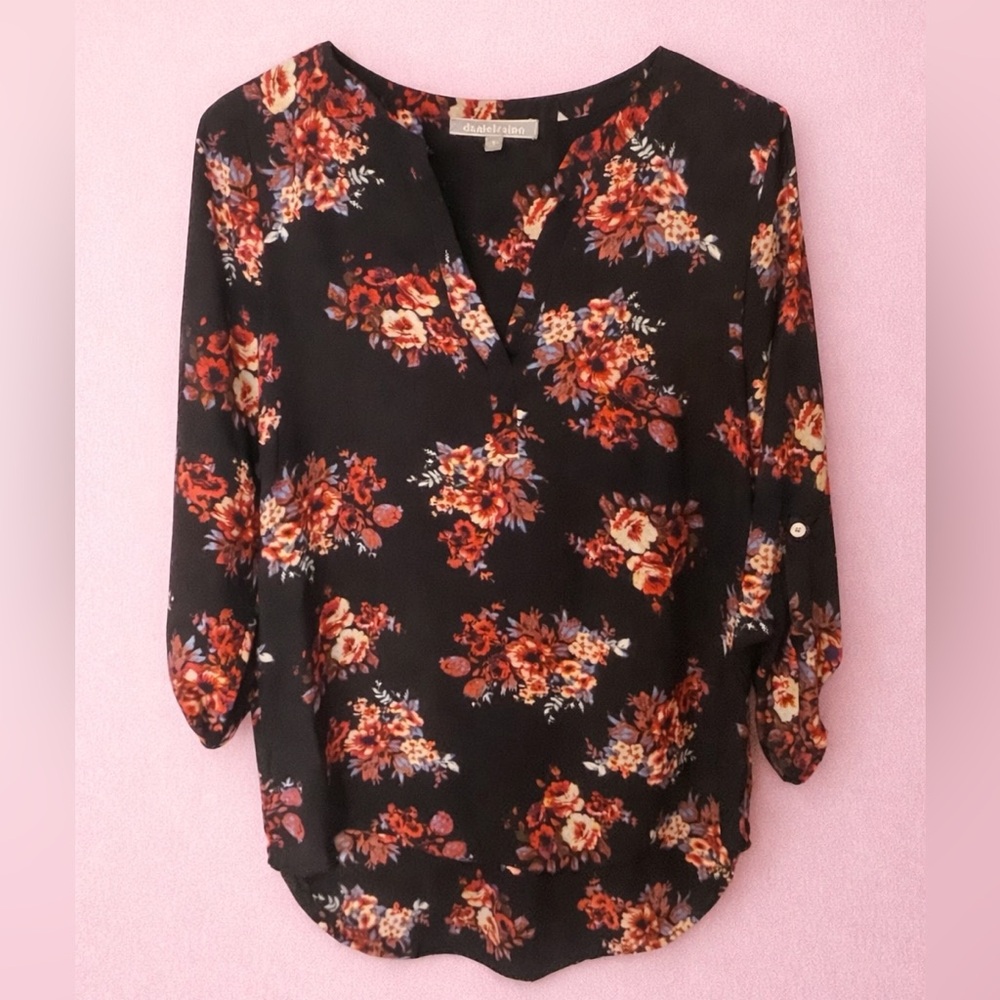 Daniel Rainn Black Floral Blouse with Red and Cream Accents size Medium